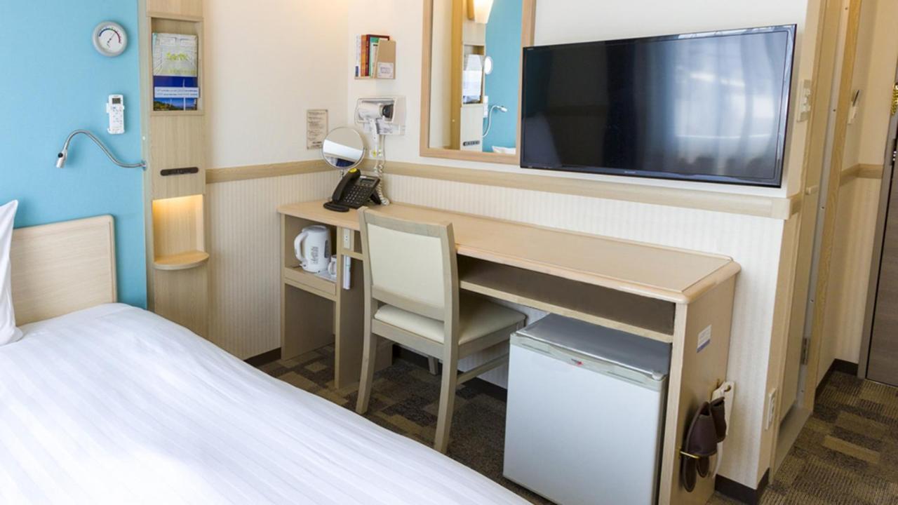 Toyoko Inn Nishi Funabashi Baraki Inter Ichikawa Exterior photo